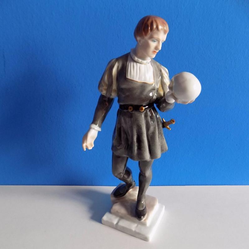 Herendi Hamlet porcelánfigura