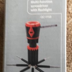 Luxis 10 in 1 csavarhúzó készlet és elemlámpa, elem nélkül