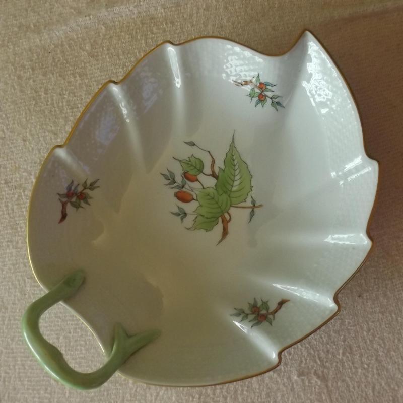 Herendi - levélalakú kínáló - Hecsedli minrás