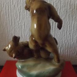 Zsolnay porcelán szobor, Markup Béla -1911- birkózó medvék,