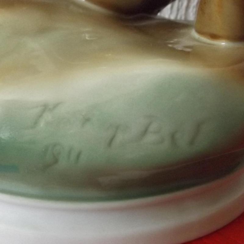 Zsolnay porcelán szobor, Markup Béla -1911- birkózó medvék,