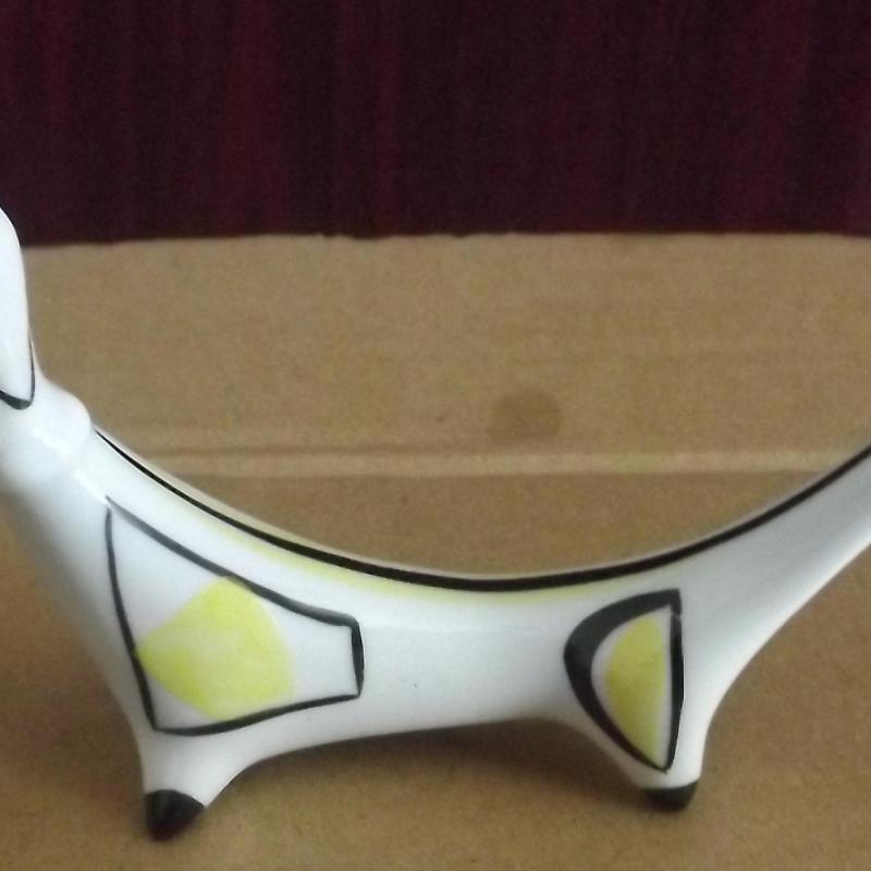 Hollóházi porcelán art deco tacskó, kutya, Hanzéli Jenő terve