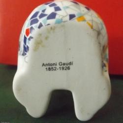 Gaudi béka - porcelán - Barcelona -ibolya váza