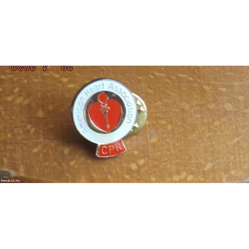 Vöröskereszt jelvény - egy csepp vér