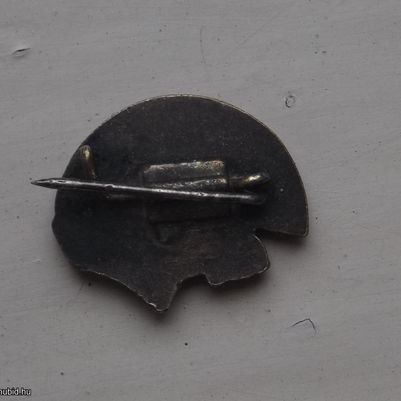 Nagyvázsony - régi jelvény Lovasjátékok