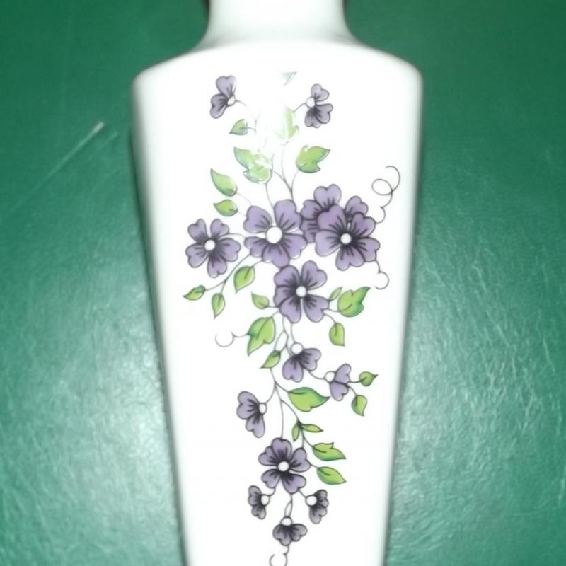 Zsolnay kisváza - 15 cm - Ibolyamintával