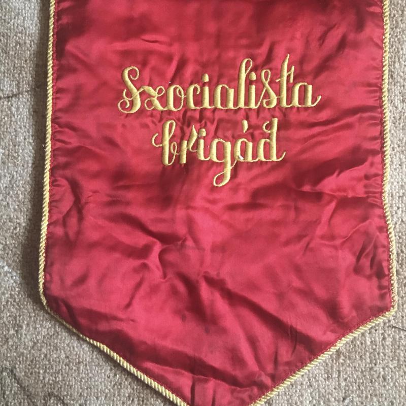 1960.- Szocialista brigádzászló