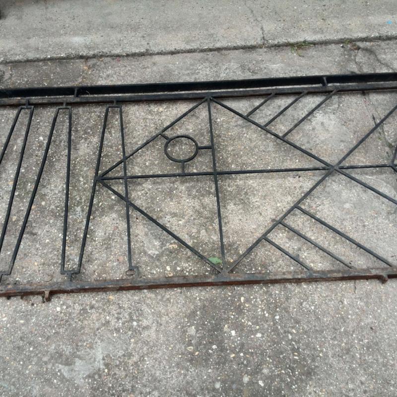 Székely motívumos korlátsor eladó