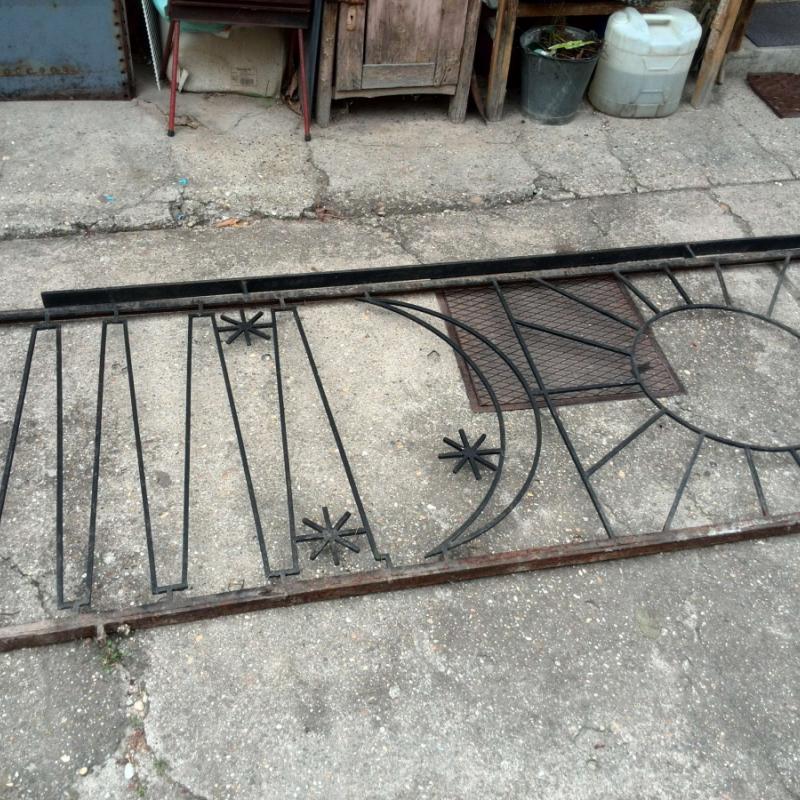 Székely motívumos korlátsor eladó