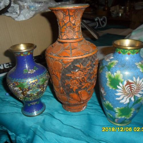 3 db antik kínai cinóber és rekesz zománcos rézváza