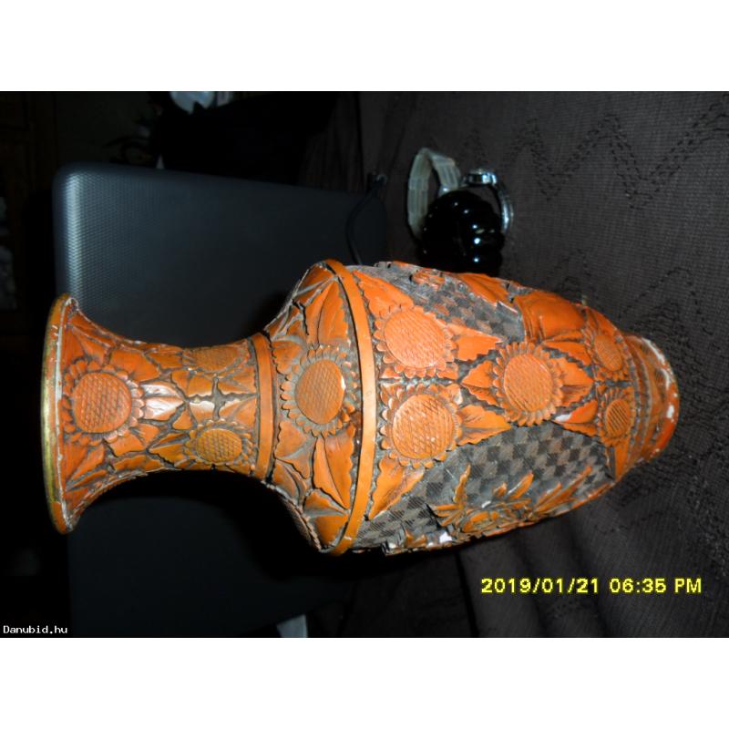 cinóber váza 23 cm magas