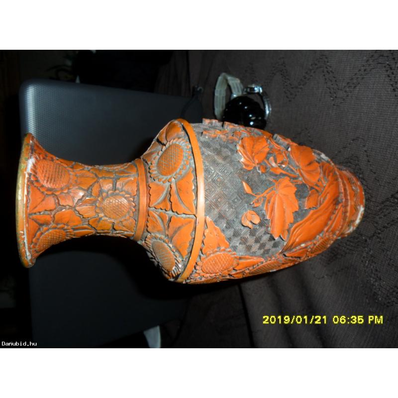 cinóber váza 23 cm magas