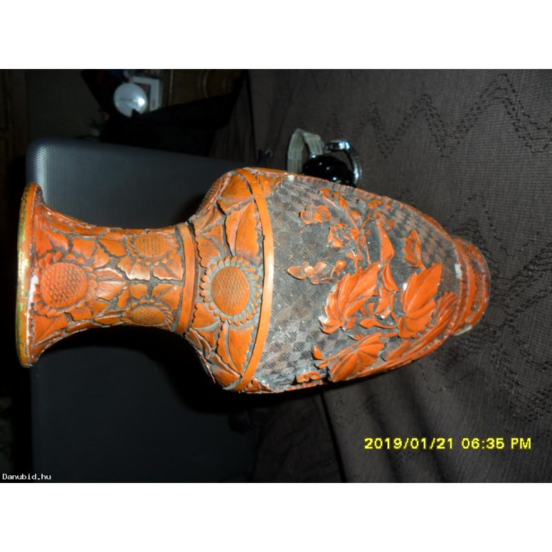 cinóber váza 23 cm magas