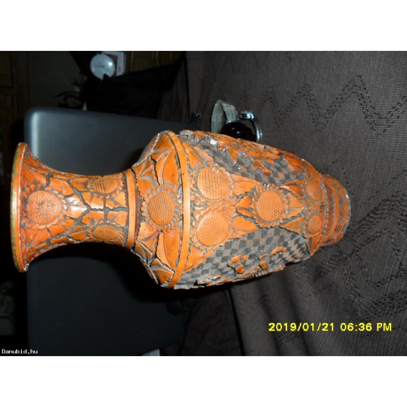 cinóber váza 23 cm magas