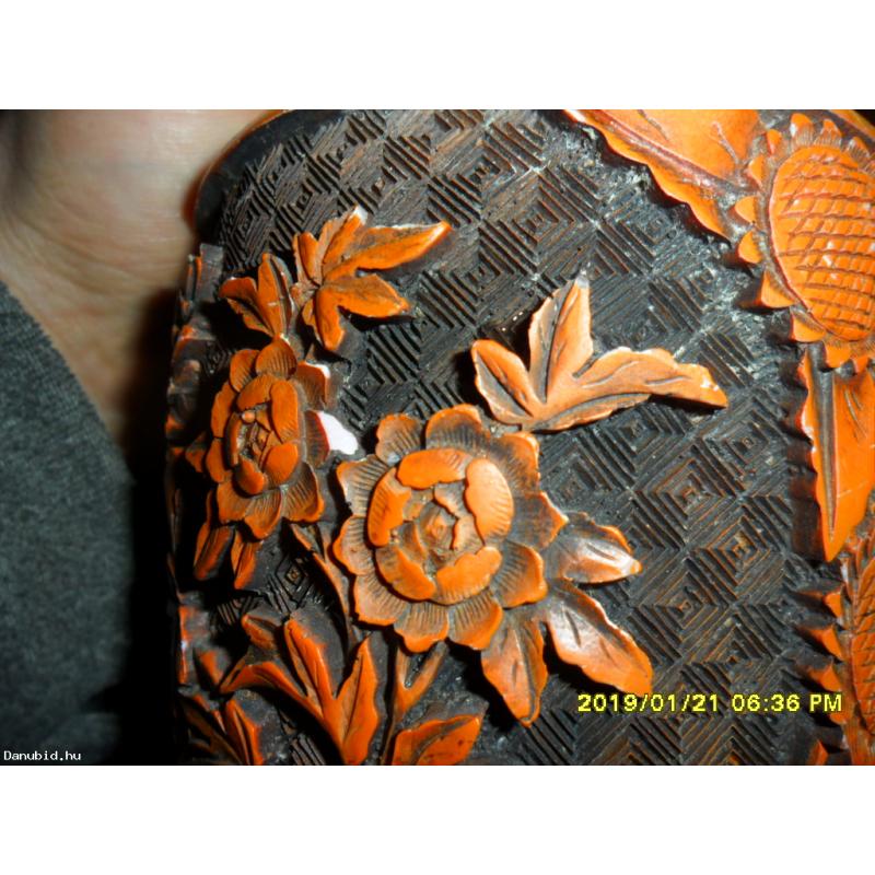 cinóber váza 23 cm magas